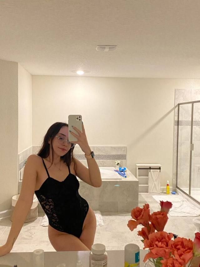 ESCORT Margret AVAILABILE FOR NEAR BY HOOKUP 💦AND ALSO SELL PARTY FAVOR💫✨💥✨🍑🍆🍒TEXT ME ON MY CELLPHONE NUMBER +1 210-885 9218 - Image 2